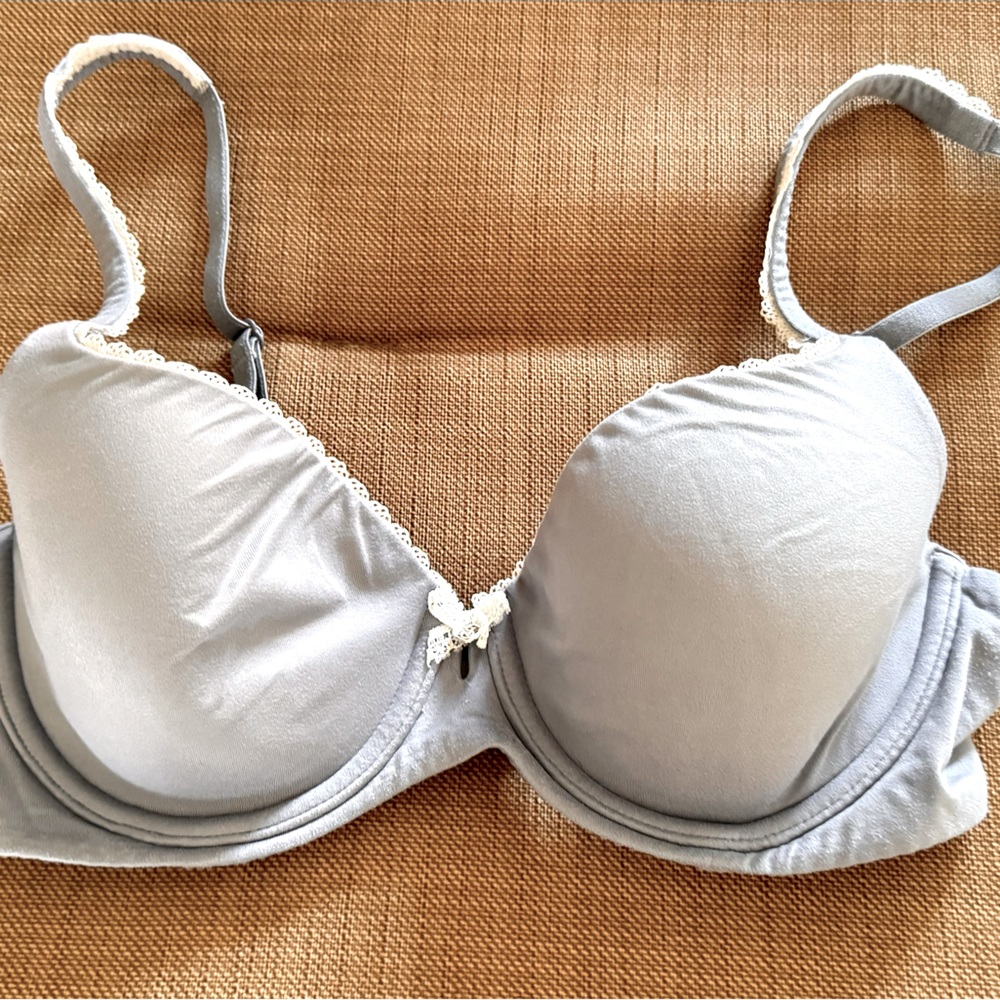 Victoria Secret Bra demi